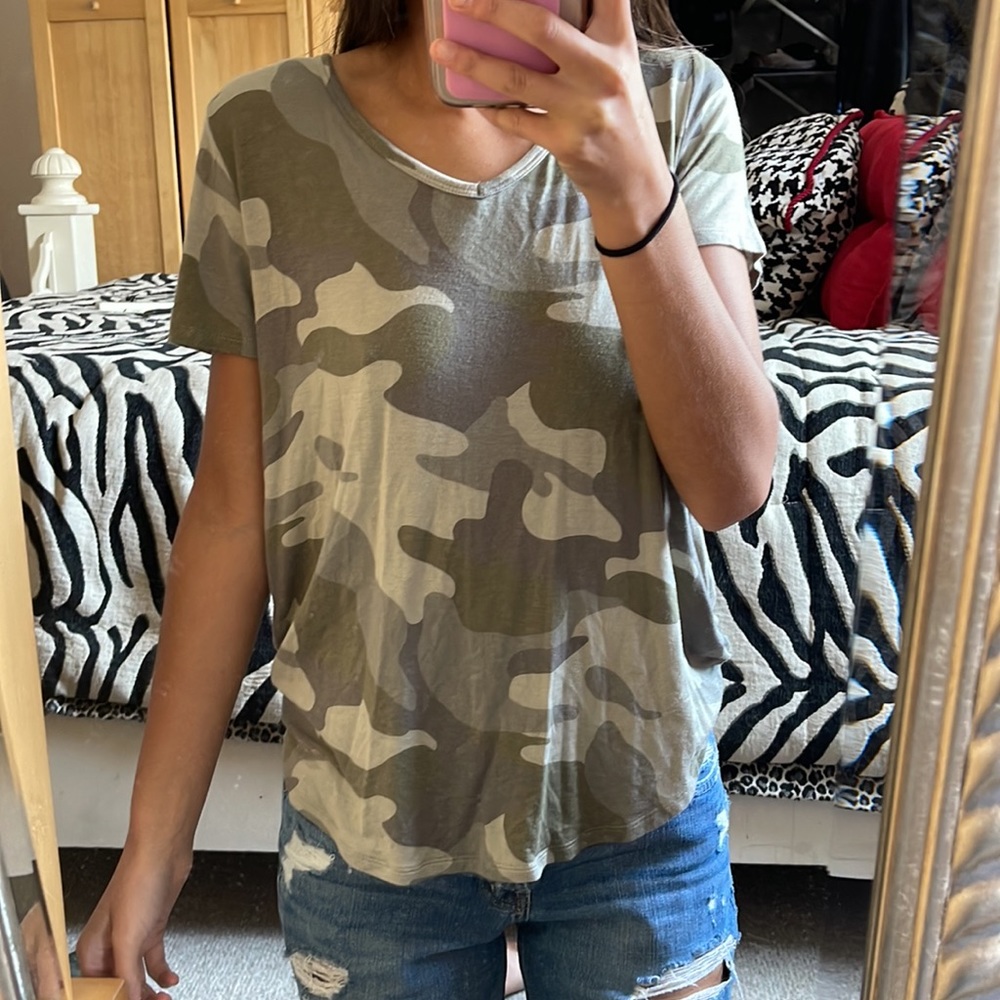 Hollister t-shirt